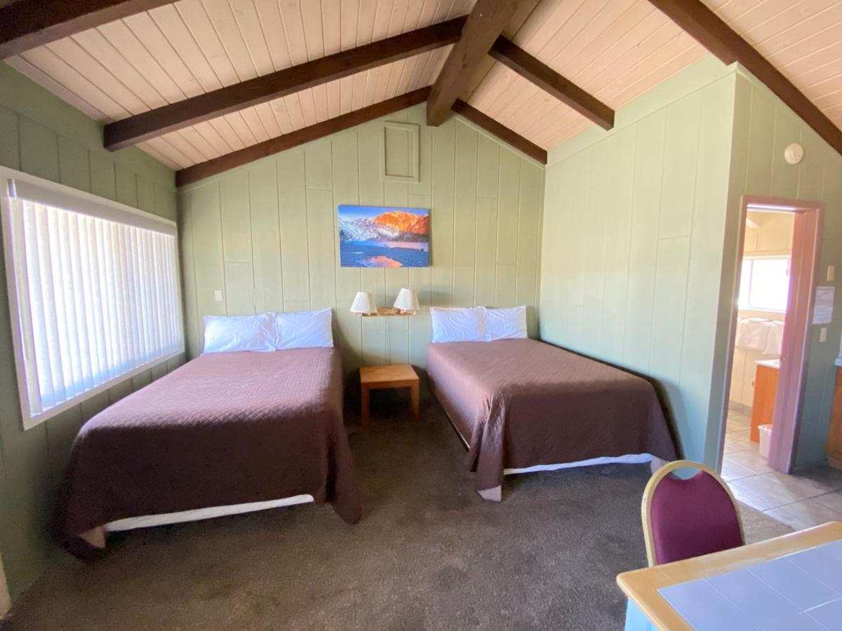 Bristlecone Motel Big Pine Exteriör bild